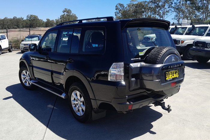 2012 Mitsubishi Pajero GLX-R