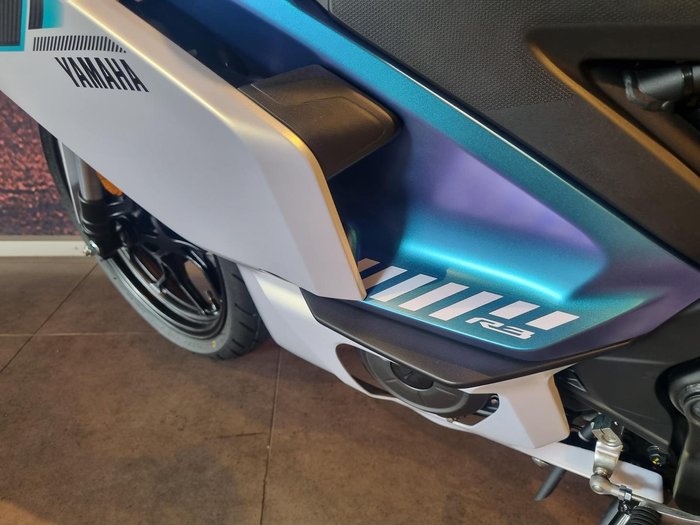 2025 Yamaha YZF-R3 R3 White