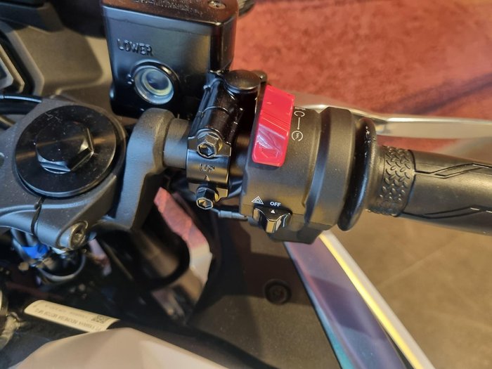 2025 Yamaha YZF-R3 R3 White