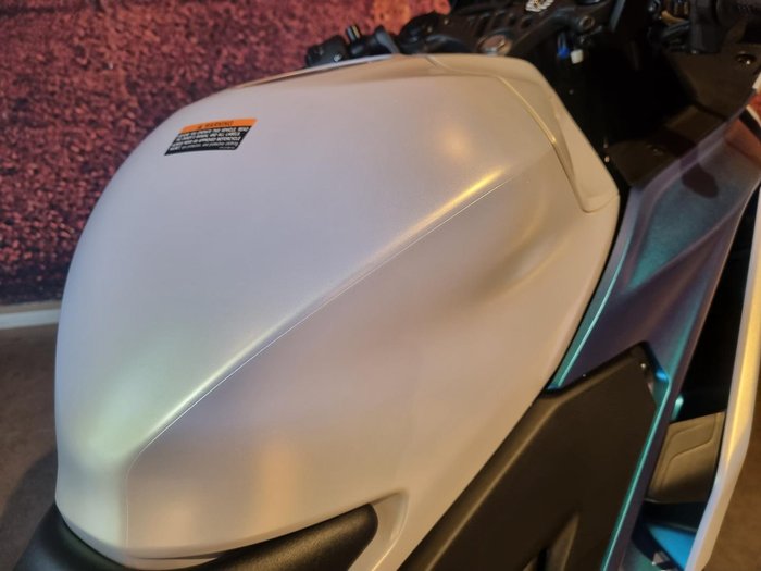 2025 Yamaha YZF-R3 R3 White