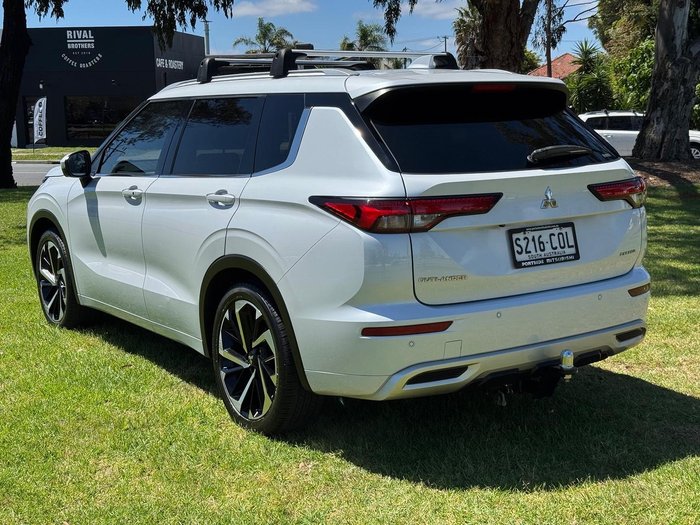 2021 Mitsubishi Outlander Exceed