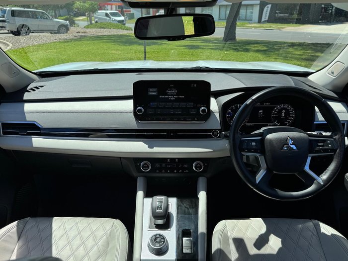 2021 Mitsubishi Outlander Exceed