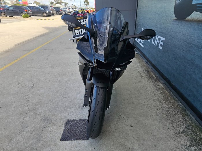 2024 Yamaha YZF-R1 Black