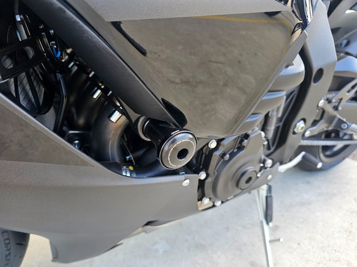 2024 Yamaha YZF-R1 Black