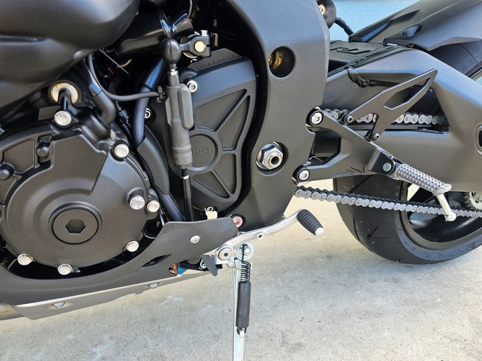 2024 Yamaha YZF-R1 Black