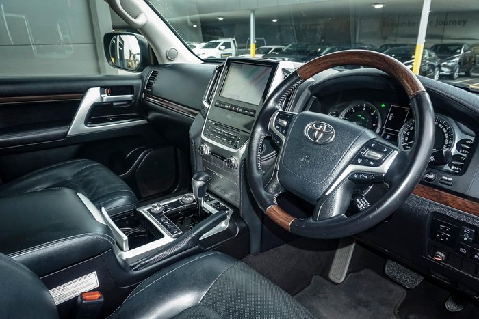 2020 Toyota Landcruiser Sahara