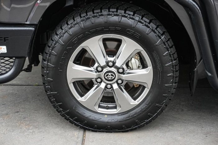 2021 Toyota Landcruiser VX