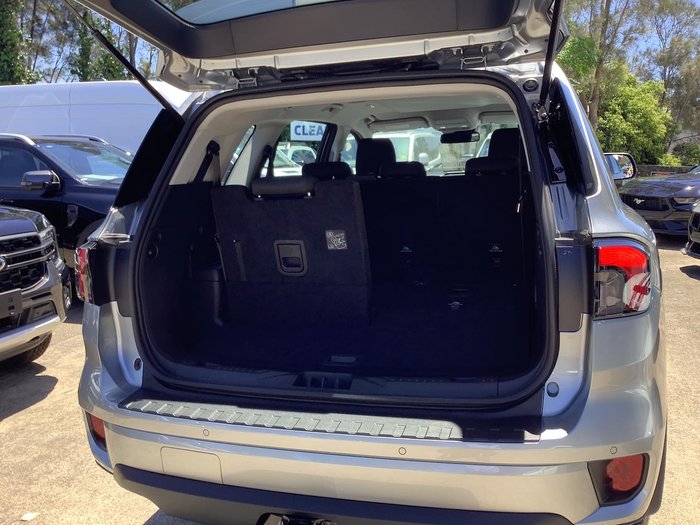 2025 Ford Everest Ambiente