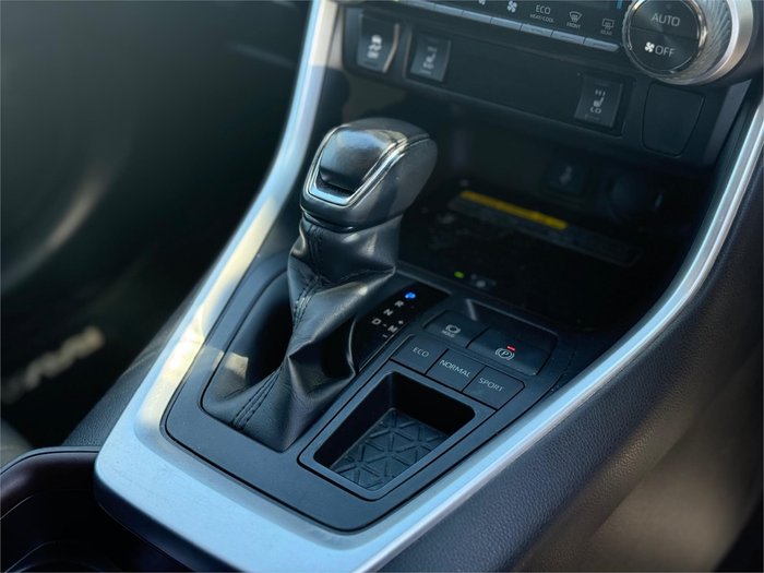 2021 TOYOTA RAV4 CRUISER (2WD)