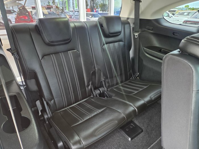 2022 Isuzu MU-X LS-T