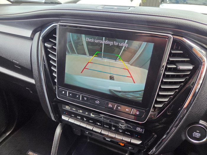 2022 Isuzu MU-X LS-T