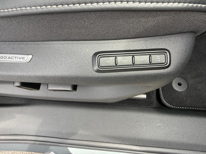 2025 Volkswagen Tiguan 195TSI R-Line