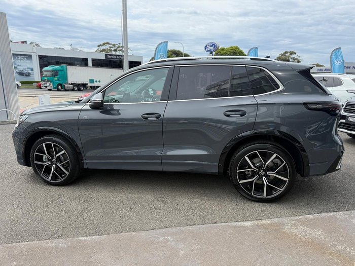 2025 Volkswagen Tiguan 195TSI R-Line