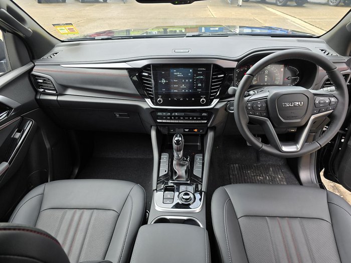 2025 Isuzu MU-X X-TERRAIN