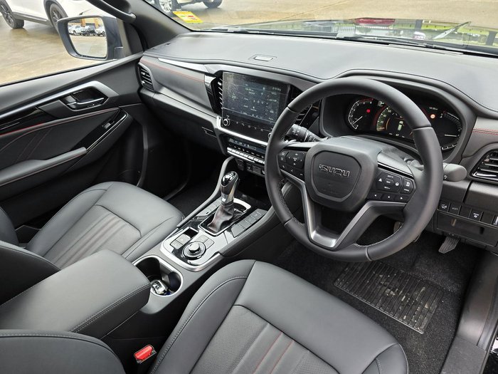 2025 Isuzu MU-X X-TERRAIN