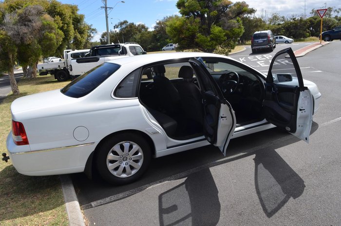 2005 Holden Statesman International