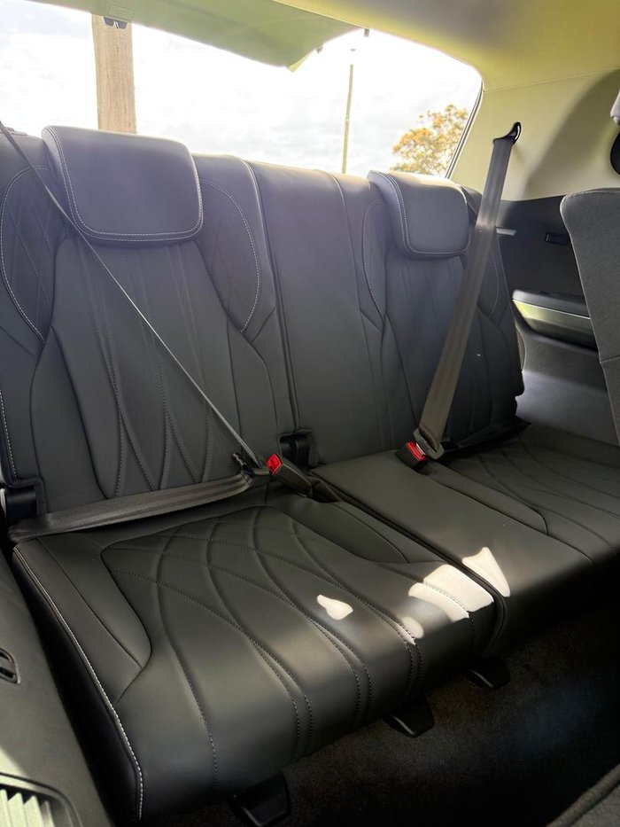 2025 LDV D90 Executive