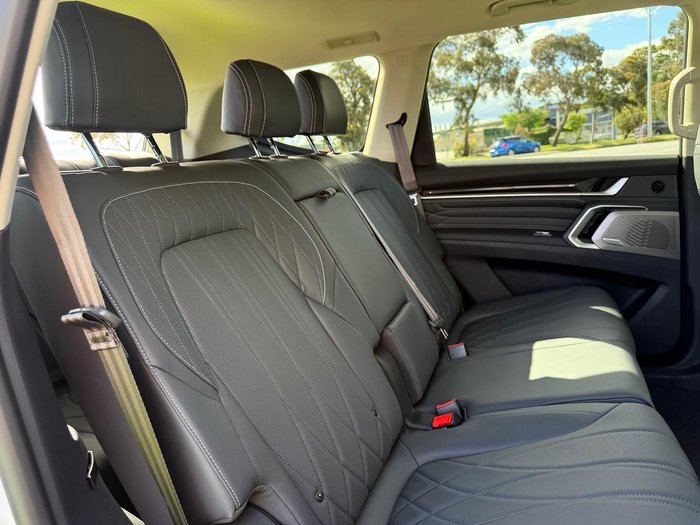 2025 LDV D90 Executive