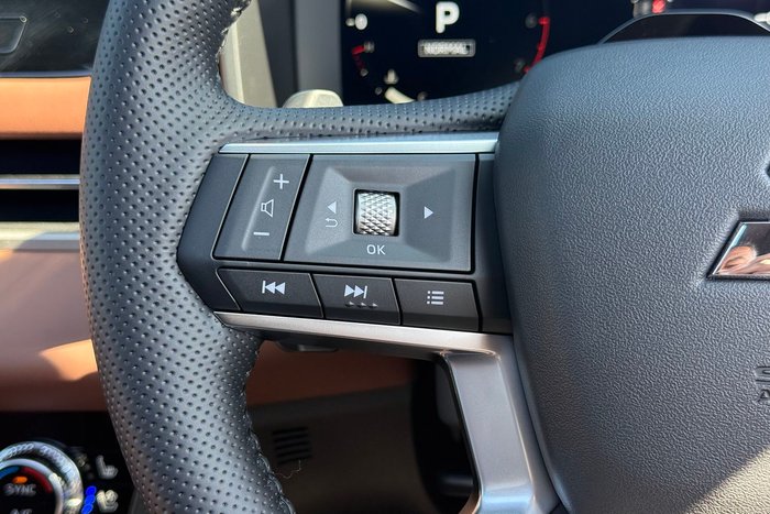 2025 Mitsubishi Outlander Exceed Tourer