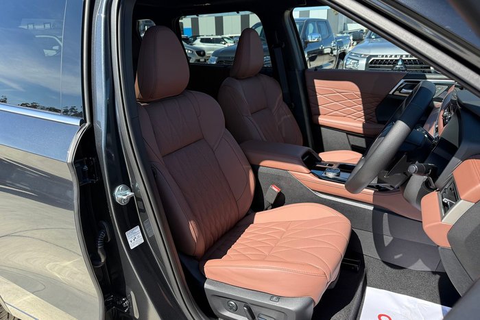 2025 Mitsubishi Outlander Exceed Tourer