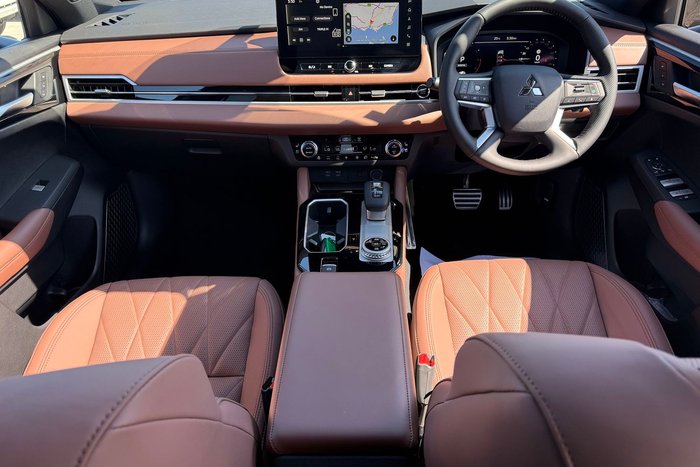 2025 Mitsubishi Outlander Exceed Tourer