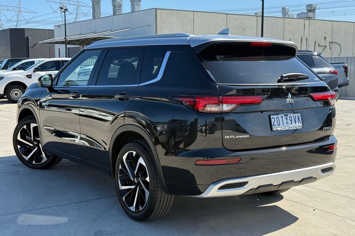 2025 Mitsubishi Outlander PHEV Exceed Tourer