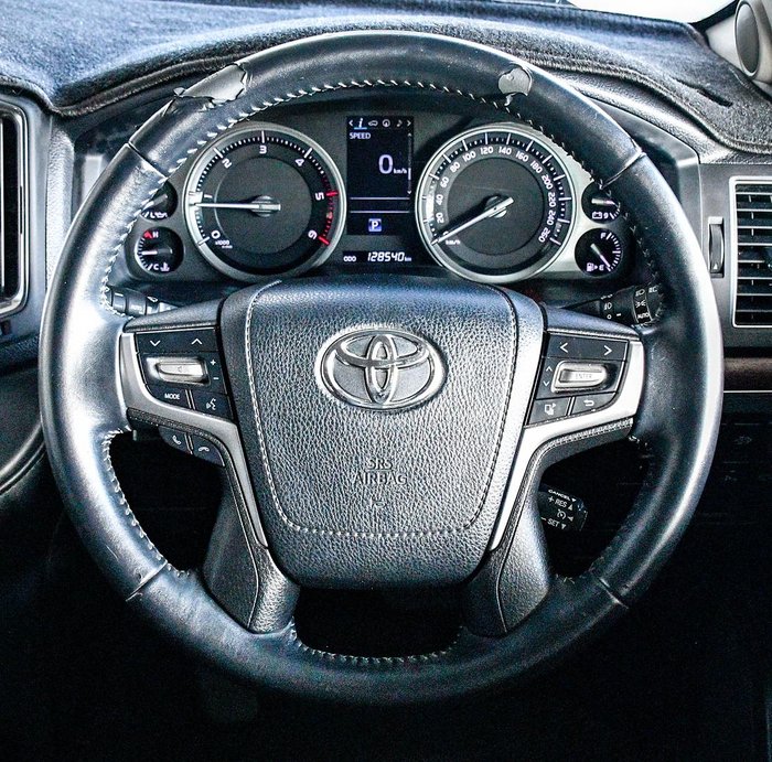 2017 Toyota Landcruiser VX