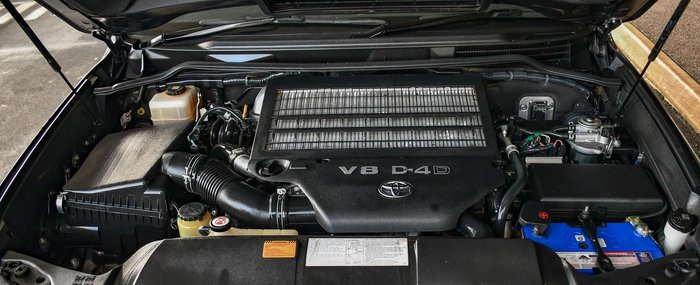 2017 Toyota Landcruiser VX