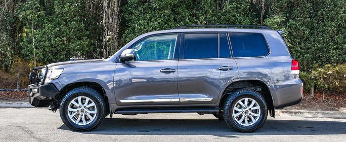 2017 Toyota Landcruiser VX
