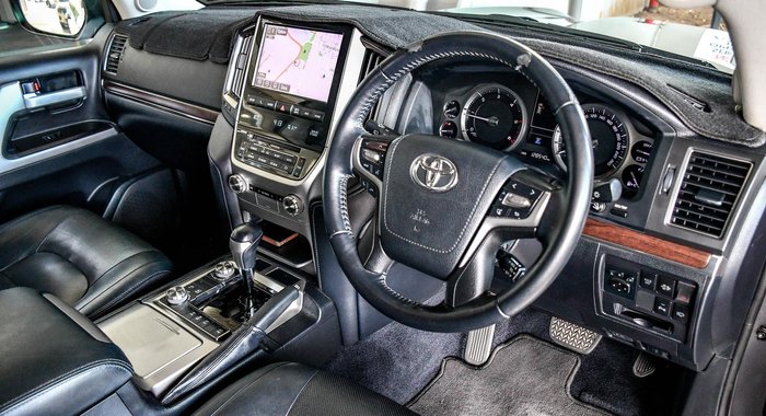 2017 Toyota Landcruiser VX