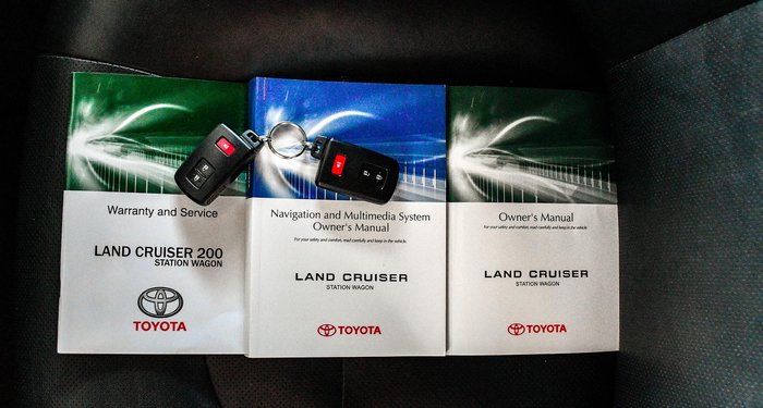 2017 Toyota Landcruiser VX