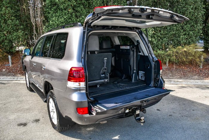 2017 Toyota Landcruiser VX