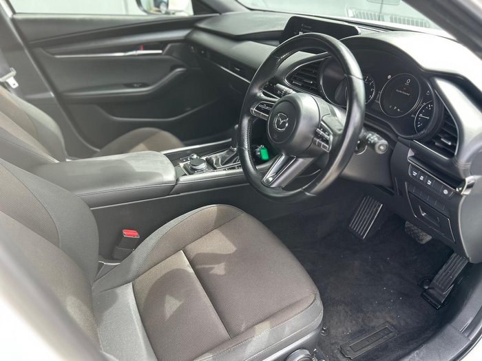 2021 Mazda 3 G20 Evolve