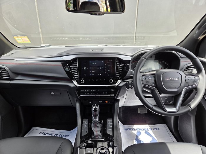 2025 Isuzu MU-X X-TERRAIN