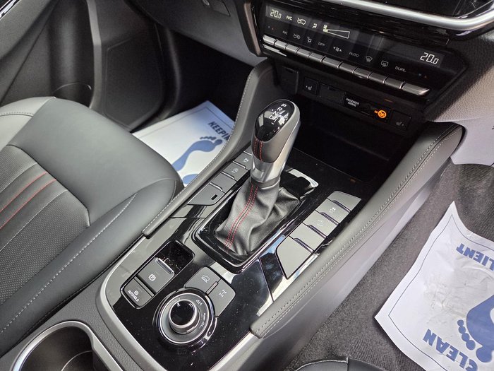 2025 Isuzu MU-X X-TERRAIN