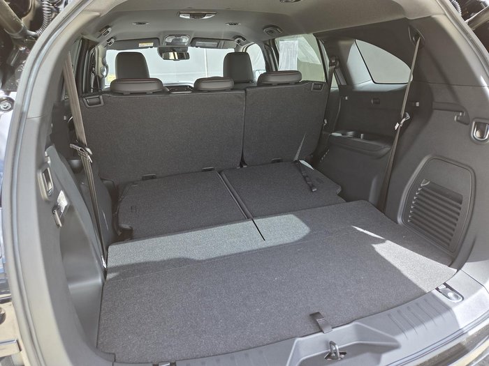 2025 Isuzu MU-X X-TERRAIN