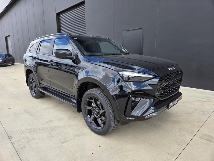 2025 Isuzu MU-X X-TERRAIN