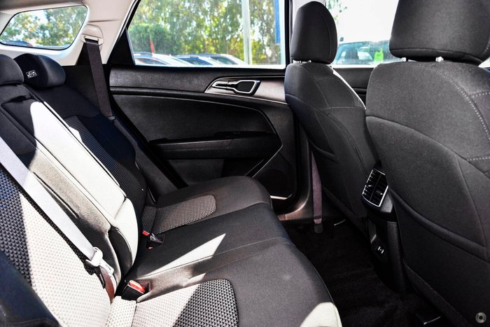 2025 Kia Sportage SX