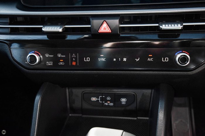 2025 Kia Sportage SX