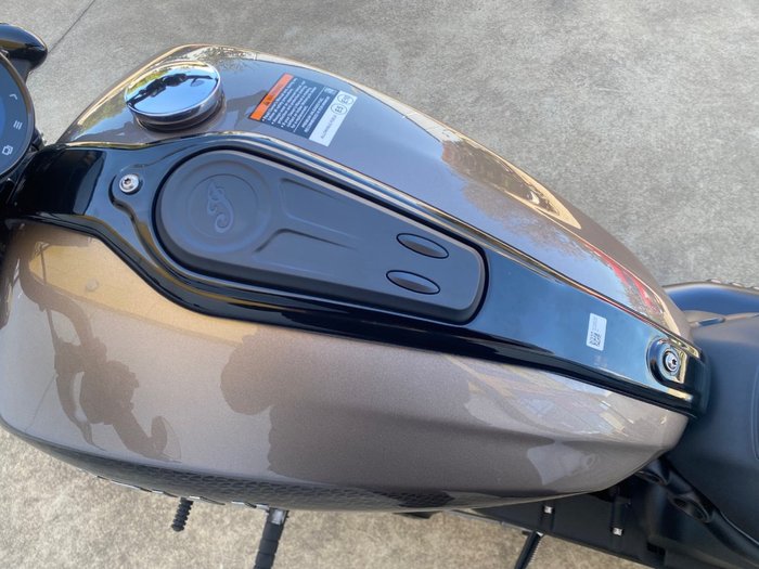 2025 Indian SCOUT BOBBER LIMITED Bronze