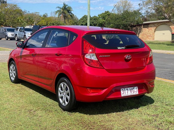 2014 Hyundai Accent Active
