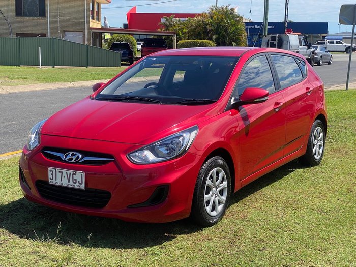 2014 Hyundai Accent Active