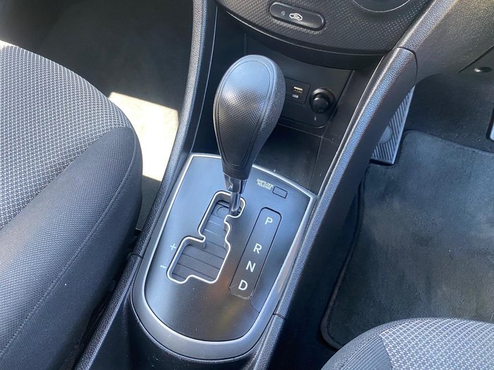 2014 Hyundai Accent Active