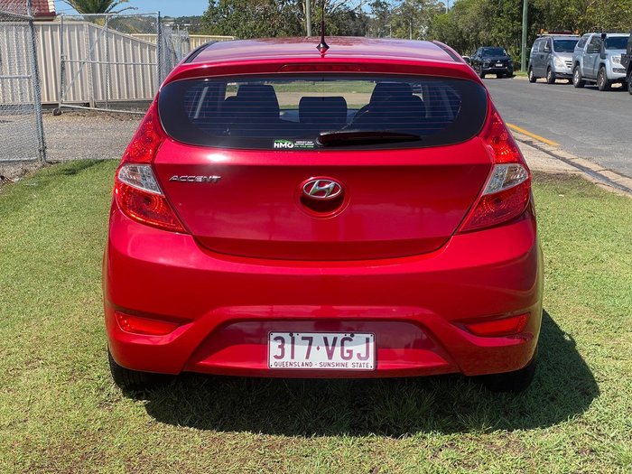 2014 Hyundai Accent Active