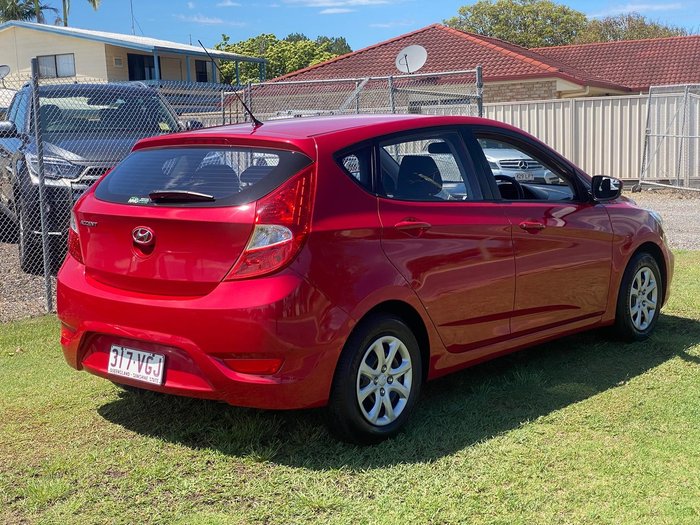 2014 Hyundai Accent Active