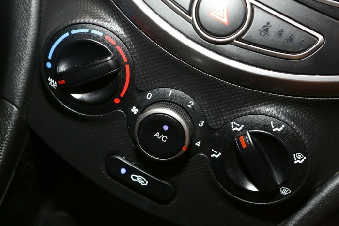 2016 Hyundai Accent Active