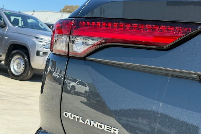 2025 Mitsubishi Outlander PHEV GSR