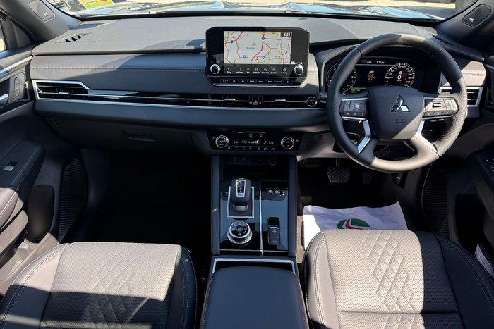 2025 Mitsubishi Outlander PHEV GSR