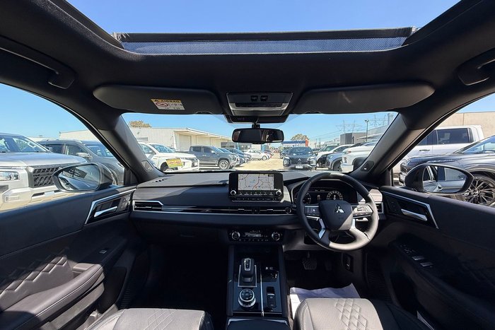 2025 Mitsubishi Outlander PHEV GSR