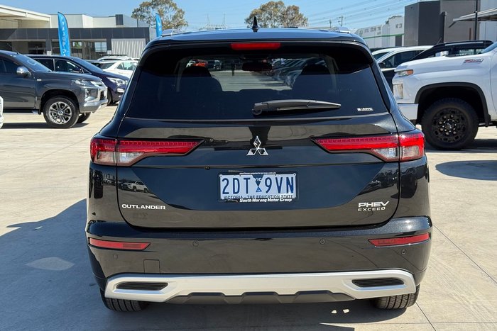 2025 Mitsubishi Outlander PHEV Exceed